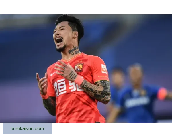 张琳芃在恒大时期表现稳健，持续为球队贡献防线实力。